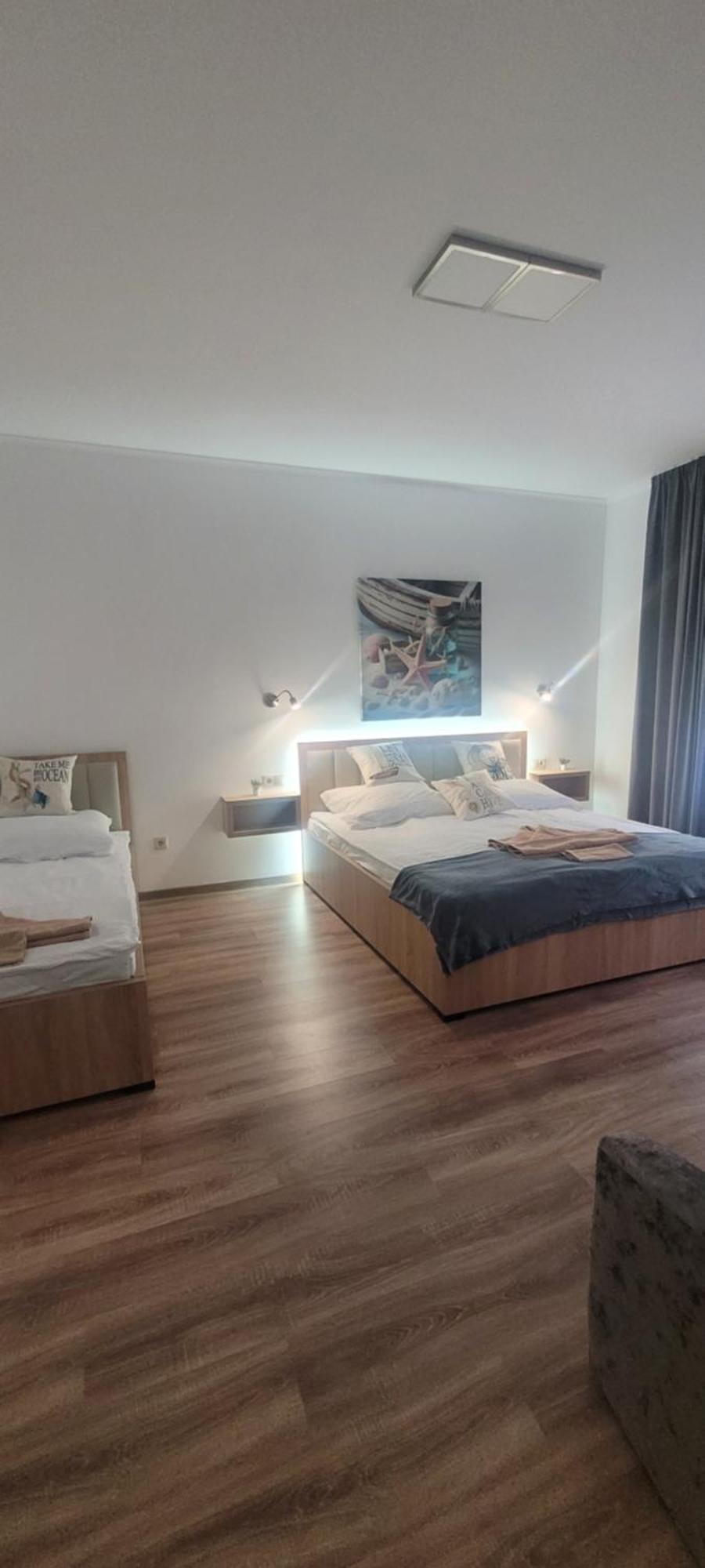 Csaladi Kikoeto Apartman Gyula Dış mekan fotoğraf