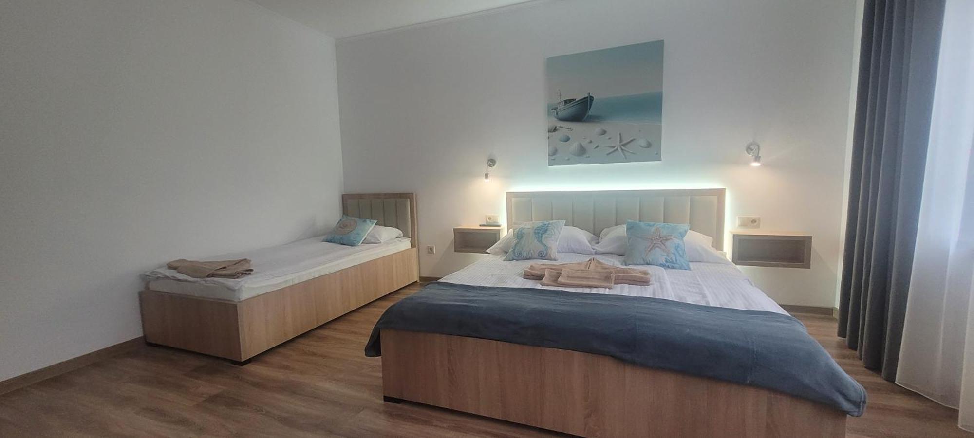 Csaladi Kikoeto Apartman Gyula Dış mekan fotoğraf