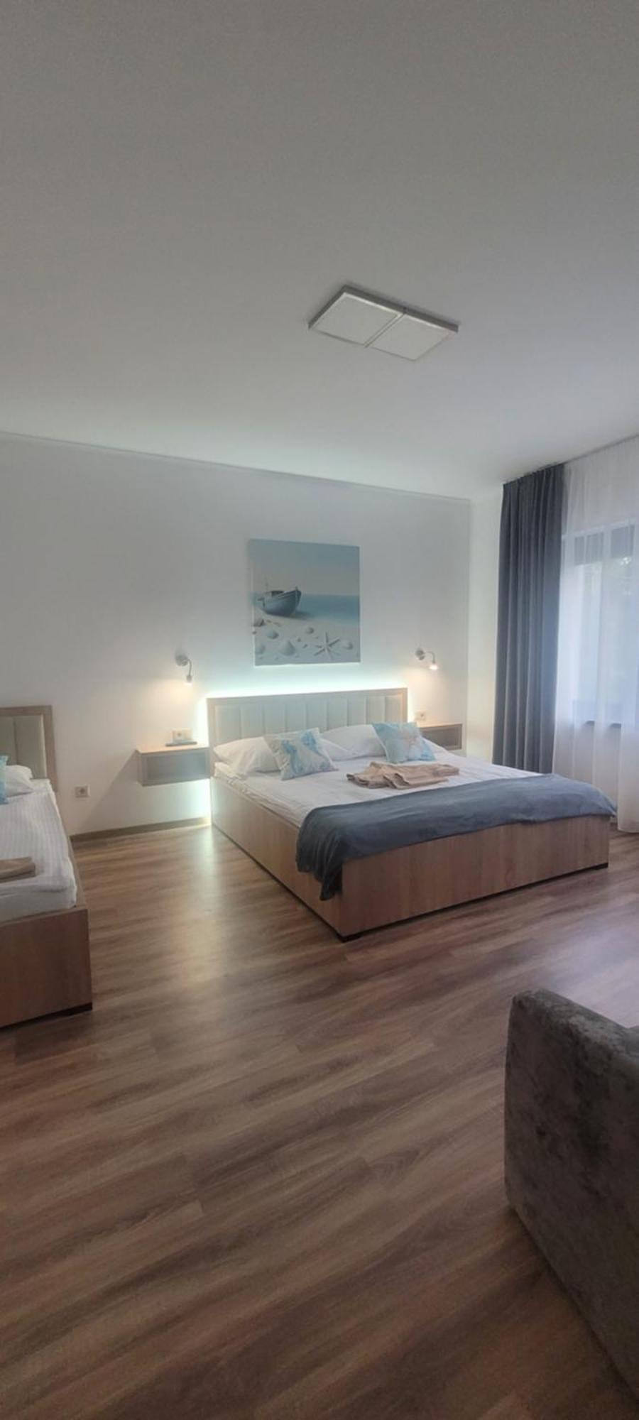 Csaladi Kikoeto Apartman Gyula Dış mekan fotoğraf