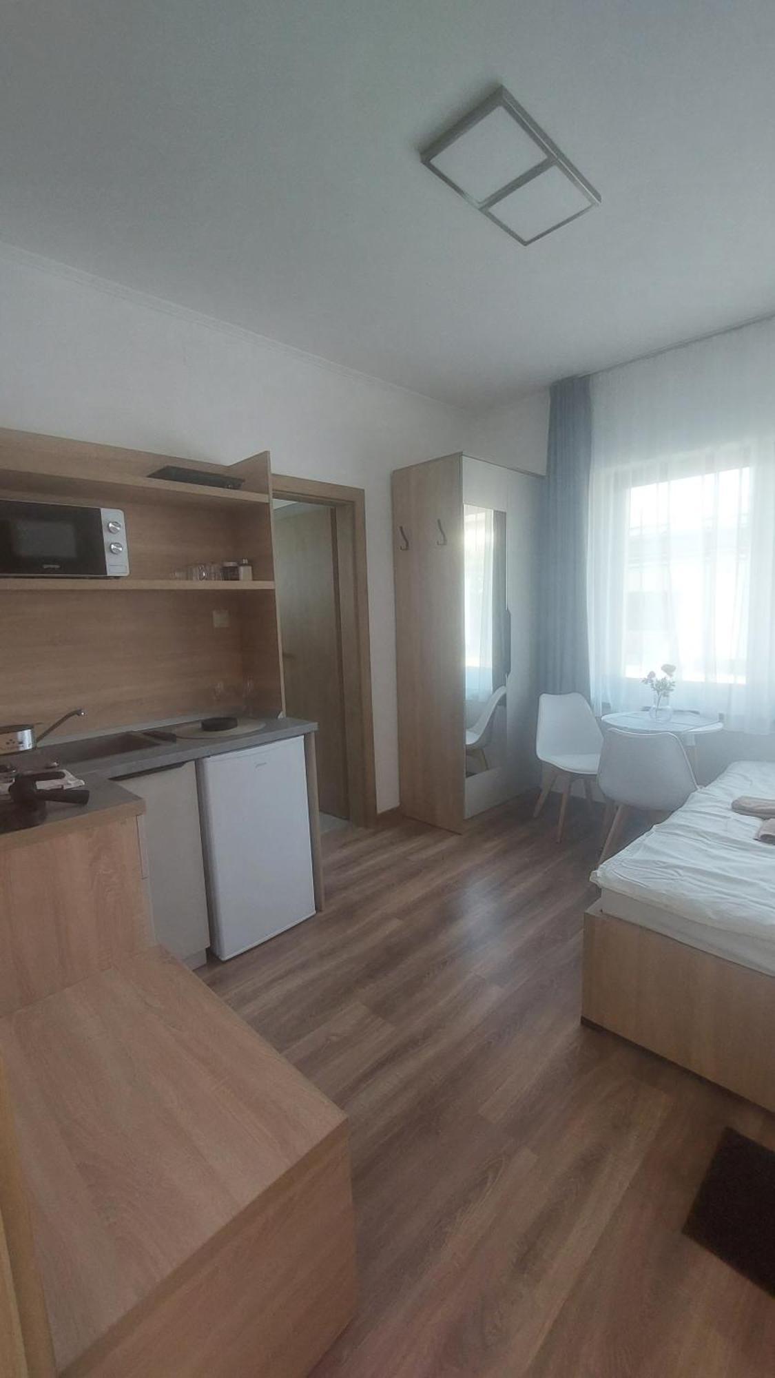 Csaladi Kikoeto Apartman Gyula Dış mekan fotoğraf